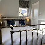 Goodwin House Bed & Breakfast 4*